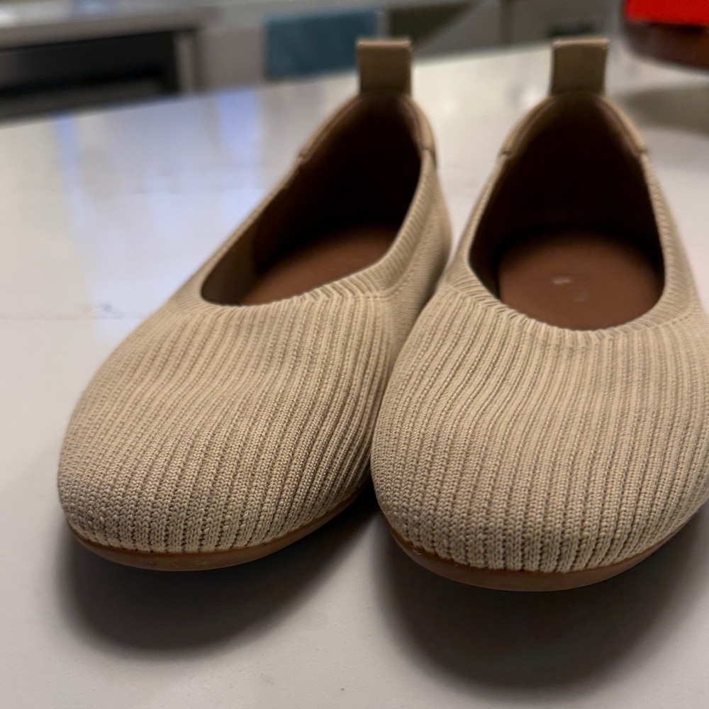 Everlane Knit Slip-On Ballet Flats in Light Beige